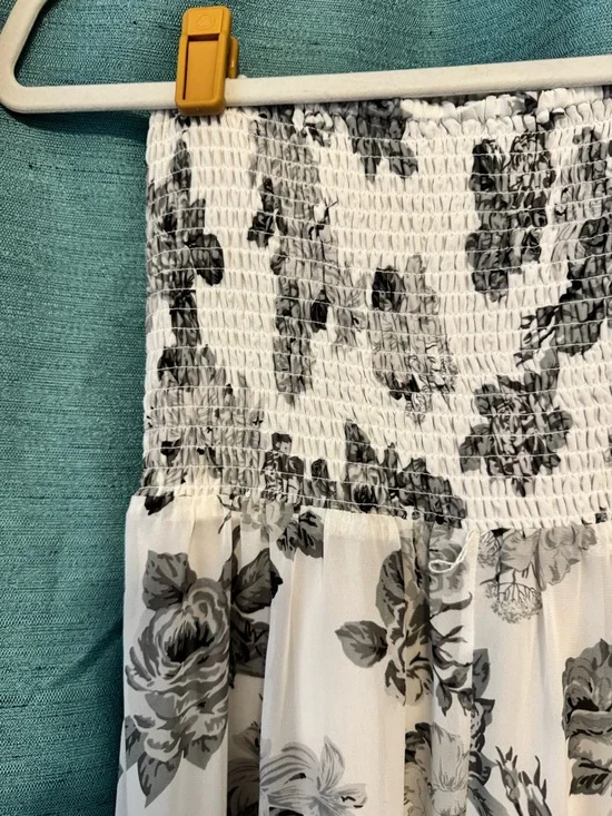 Guess Black and White Floral High-Low Strapless Dress - Picture 6 of 8